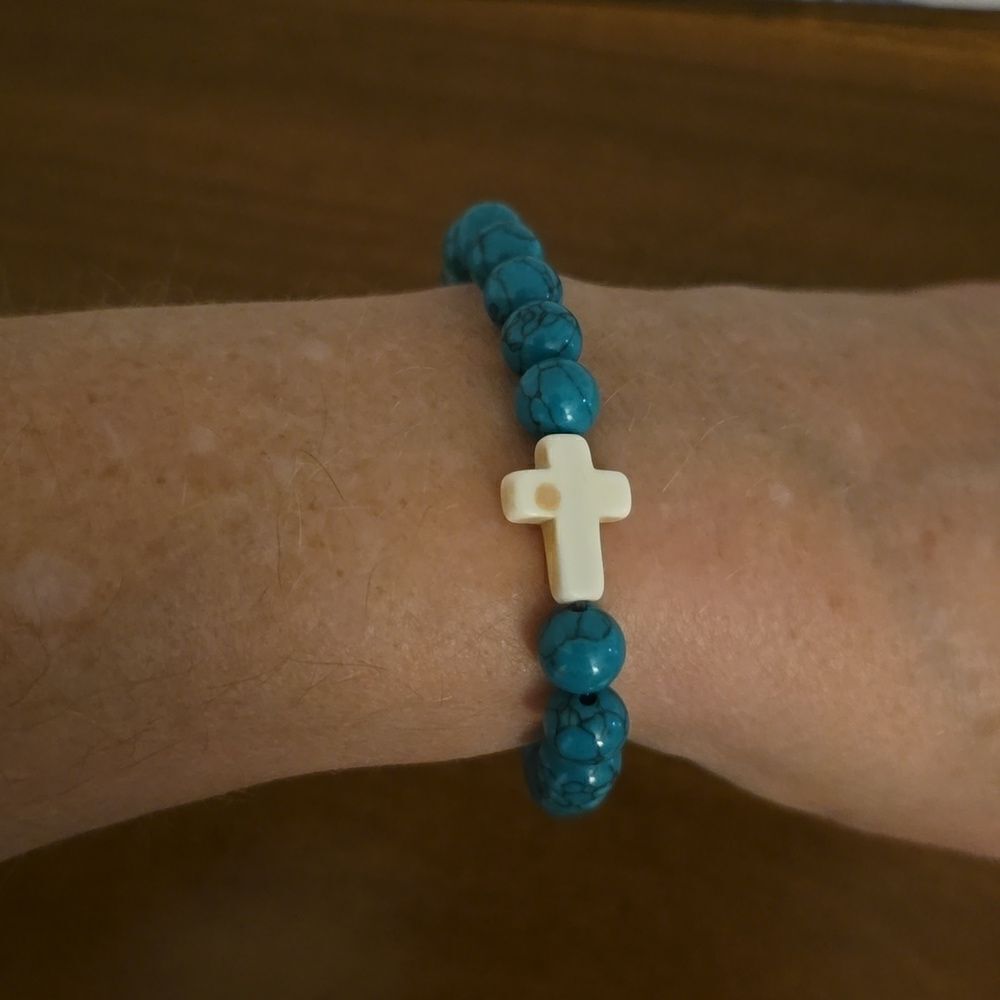 Cross green stone bracelet - Picture 8 of 8